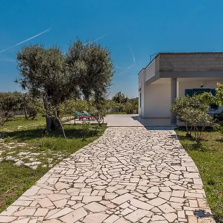 Bed Biancaneve 7 Villanova di Ostuni